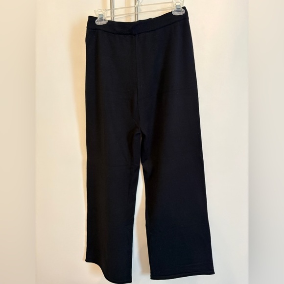 Amazon Set Black and Cream Striped Women's Sweater & Pants - Picture 9 of 9